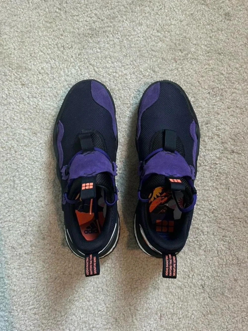 Trae young basketball shoe